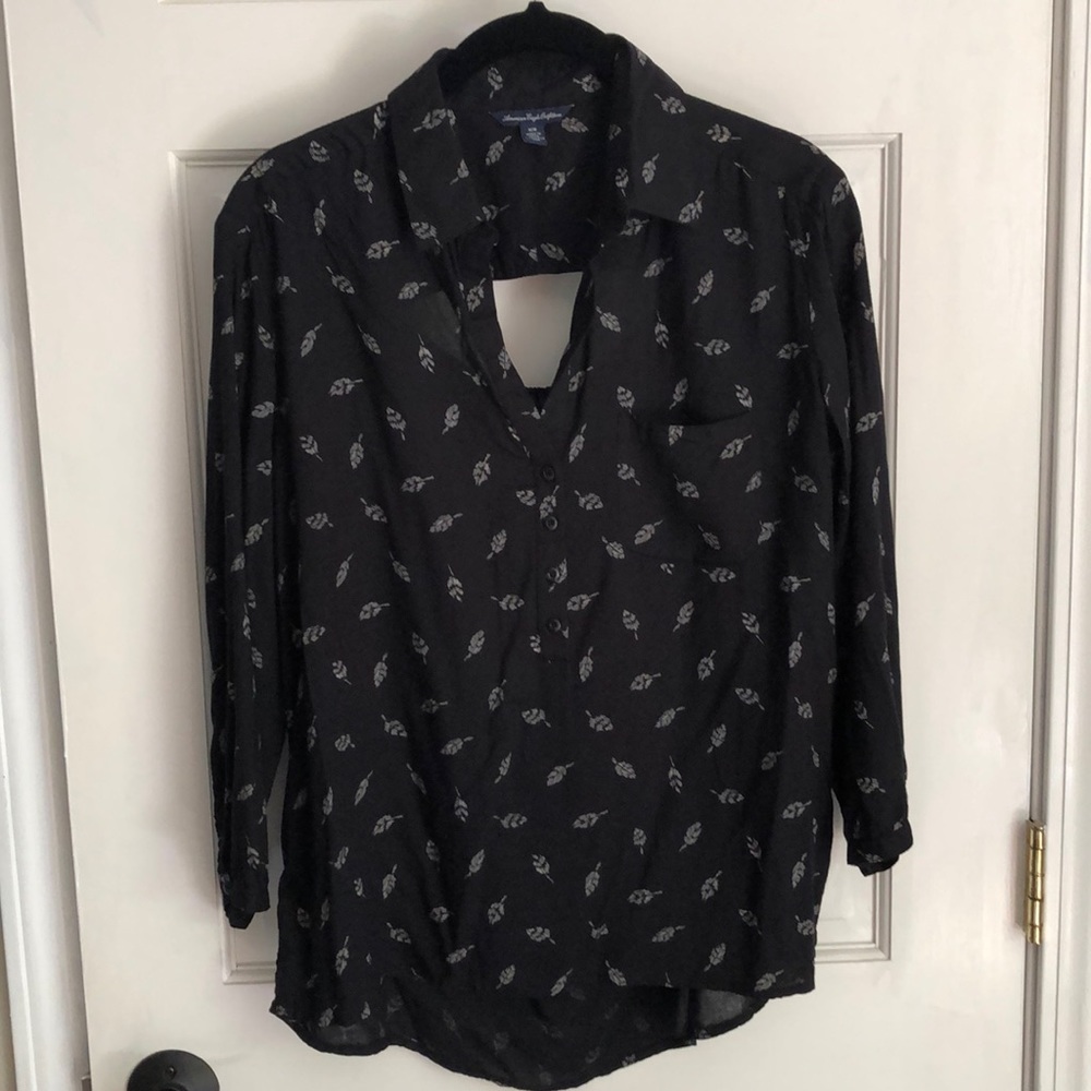 American Eagle Cut Out Back Top Size Medium